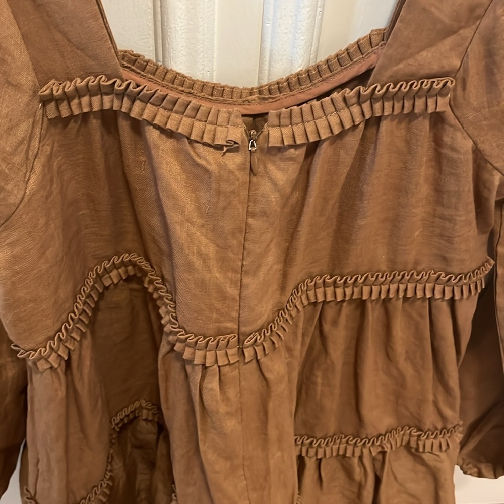 Sancia Fernanda dress in toffee - Picture 9 of 9
